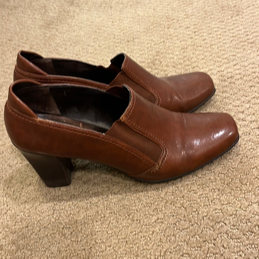Franco Sarto Leather Heels in Good Condition